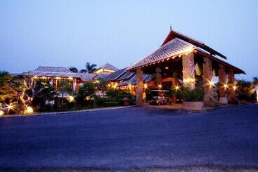 هتل The Hotspring Beach Resort & Spa   Sha Extra Plus