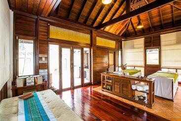 هتل The Hotspring Beach Resort & Spa   Sha Extra Plus