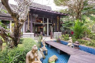 هتل The Hotspring Beach Resort & Spa   Sha Extra Plus