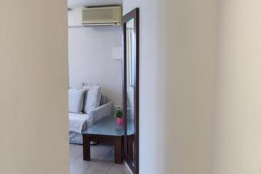 هتل The Manessi City Boutique