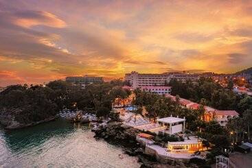 هتل Utopia Beach Club