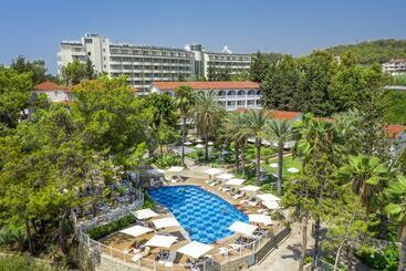 هتل Utopia Beach Club