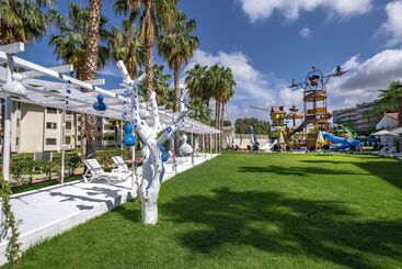 هتل Utopia Resort & Residence