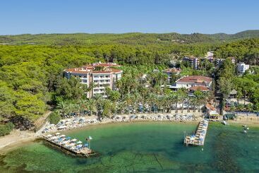 هتل Utopia Resort & Residence