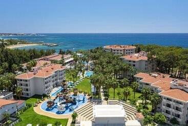 هتل Utopia Resort & Residence