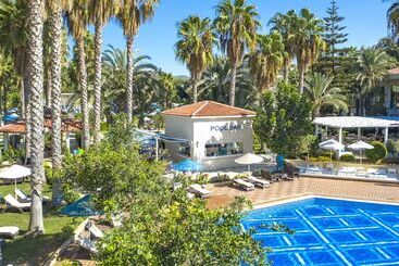 هتل Utopia Resort & Residence