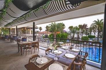 هتل Utopia Resort & Residence