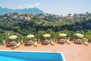 هتل Villa Giuseppina