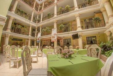 酒店 Villa Las Margaritas Plaza Cristal