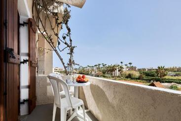 Mila Malia Studios