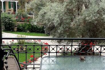 Philippos Hotel Apartments