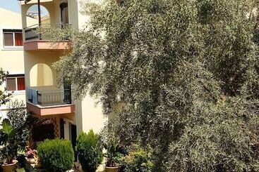 Philippos Hotel Apartments