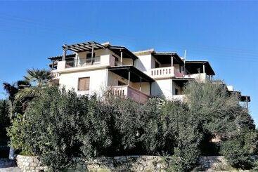Philippos Hotel Apartments