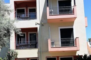 Philippos Hotel Apartments