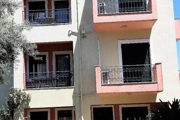 Philippos Hotel Apartments