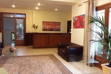 Philippos Hotel Apartments