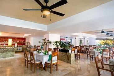 استراحتگاه Flamingo Cancun - All Inclusive