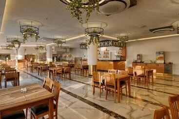 هتل Grand Uysal Beach & Spa