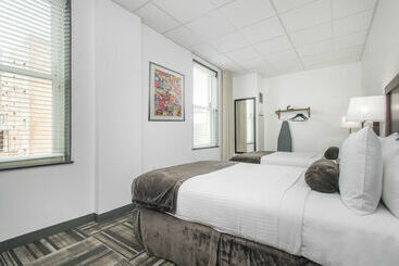 Hotel 140