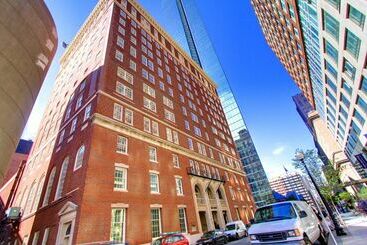 Hotel 140