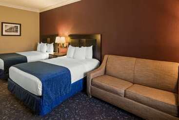 هتل Best Western Greenfield Inn