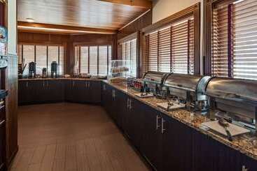 هتل Best Western Greenfield Inn