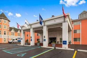 هتل Best Western Greenfield Inn