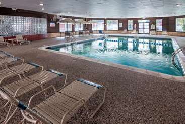 هتل Best Western Greenfield Inn