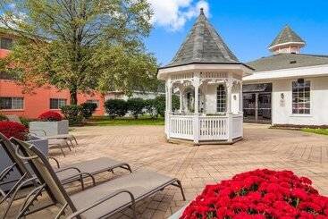 هتل Best Western Greenfield Inn