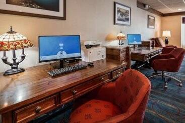 هتل Best Western Greenfield Inn