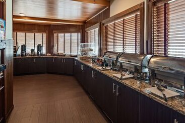 هتل Best Western Greenfield Inn