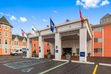 هتل Best Western Greenfield Inn
