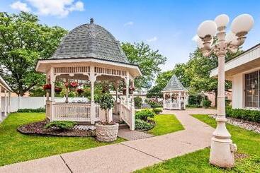 هتل Best Western Greenfield Inn