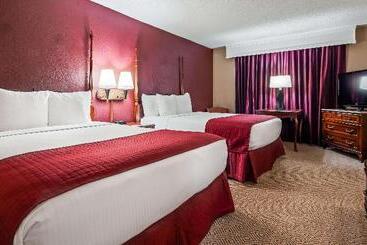 هتل Best Western Greenfield Inn