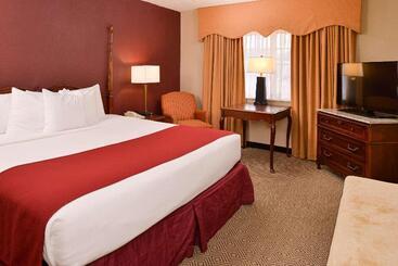 هتل Best Western Greenfield Inn