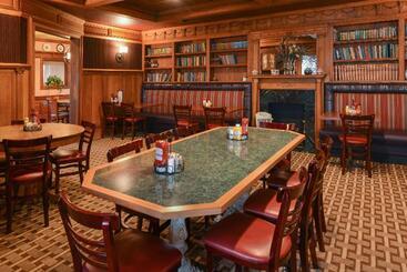 هتل Best Western Greenfield Inn
