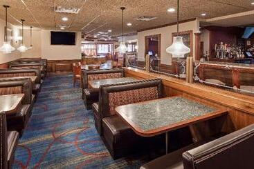 هتل Best Western Greenfield Inn