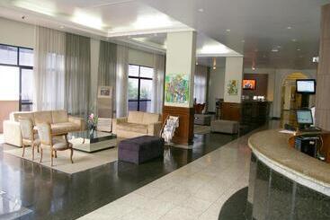 هتل Blue Tree Towers Batel Curitiba