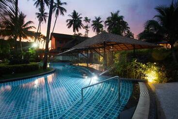 هتل Courtyard By Marriott Phuket, Patong Beach Resort
