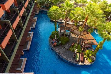 هتل Courtyard By Marriott Phuket, Patong Beach Resort