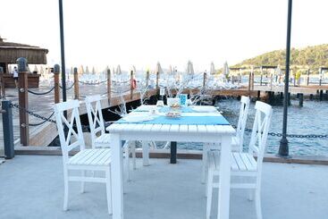 هتل Duja Bodrum