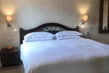 בית מלון כפרי Finca Can Toni