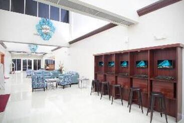 هتل Fort Lauderdale Grand