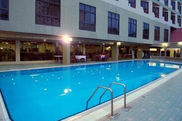 هتل Grand Continental Langkawi