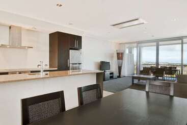 هتل Hilton Lake Taupo