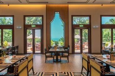 هتل Intercontinental Pattaya Resort, An Ihg