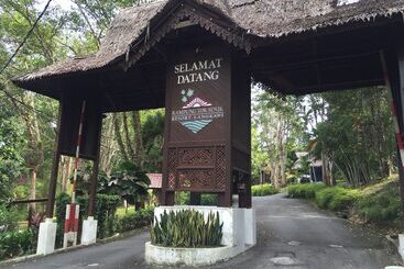 هتل Kampung Tok Senik Resort
