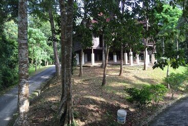 هتل Kampung Tok Senik Resort