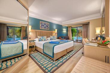 هتل Megasaray Club Belek