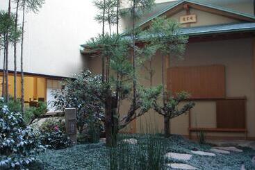 هتل Monterey La Soeur Osaka